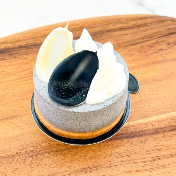 Black Sesame Mousse by chef Ayumi